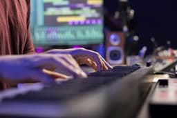 Mastering Subqueries in Laravel Eloquent & Query Builder